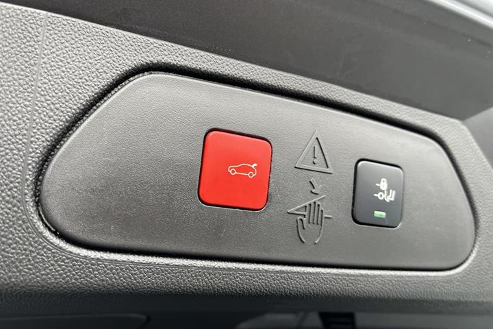 Sort Opel Grandland X fra 2021