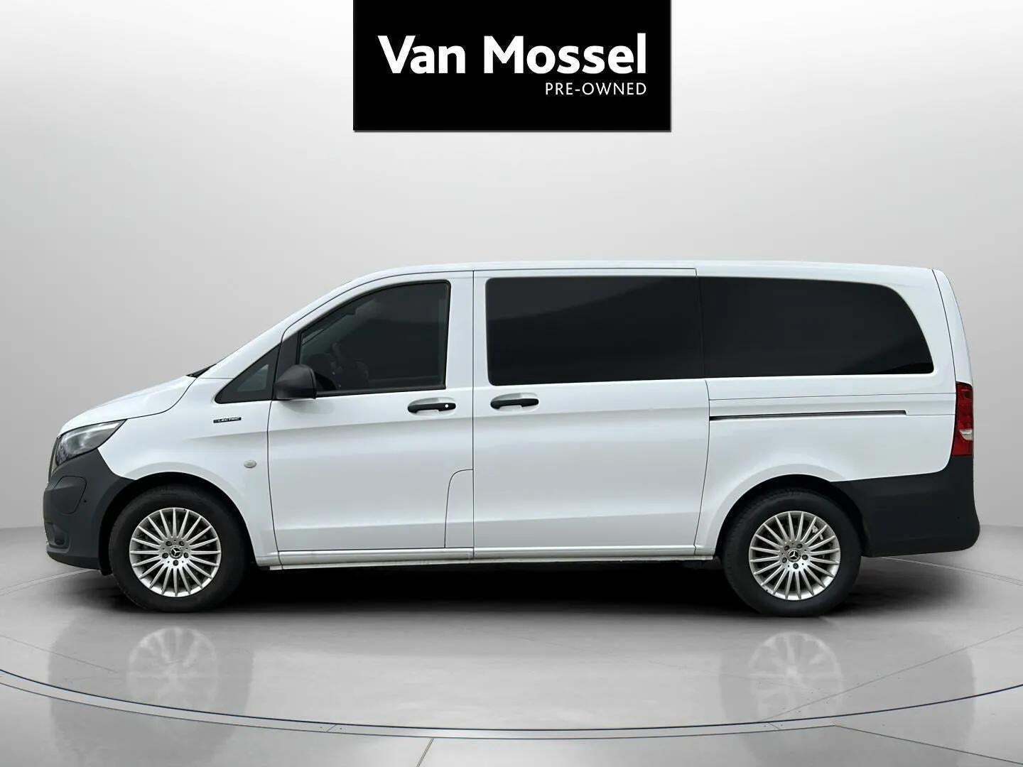 Mercedes eVito 129 Tourer PRO L Van
