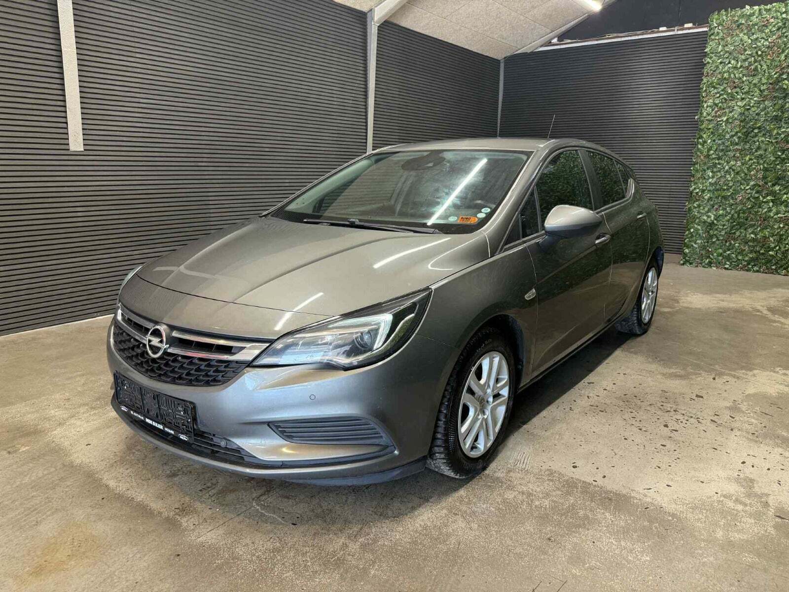 Opel Astra 1,0 T 105 Elegance