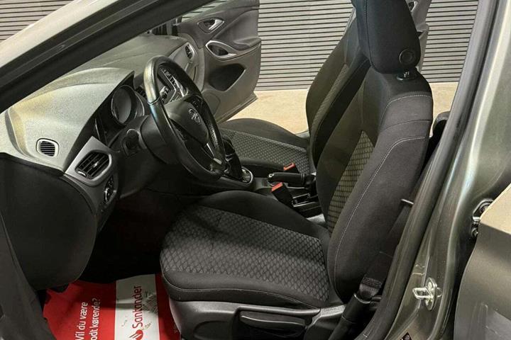undefined Opel Astra fra 2017