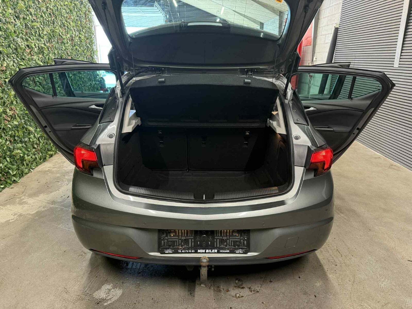 undefined Opel Astra fra 2017