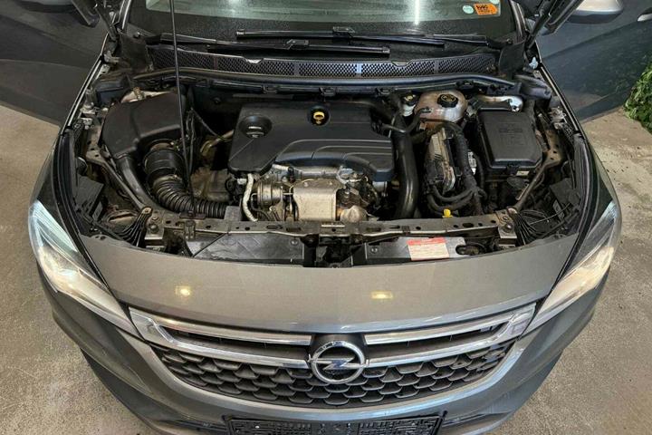 undefined Opel Astra fra 2017
