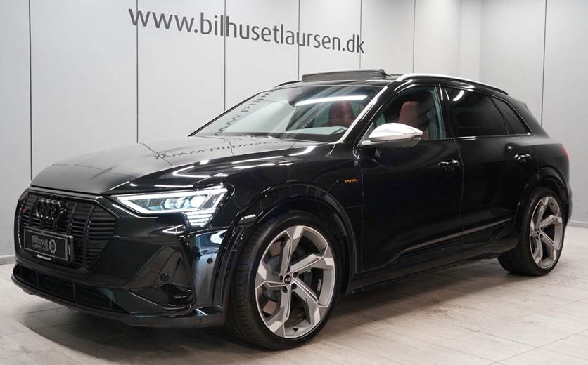 Audi e-tron S quattro