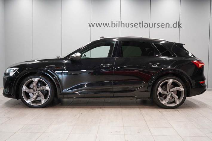 Sort Audi e-tron S fra 2023