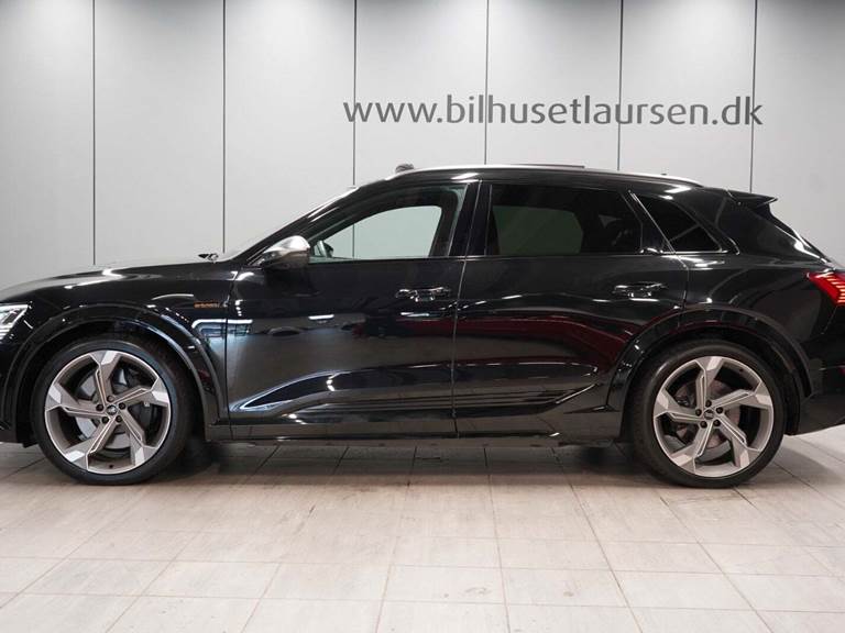 Audi e-tron S quattro