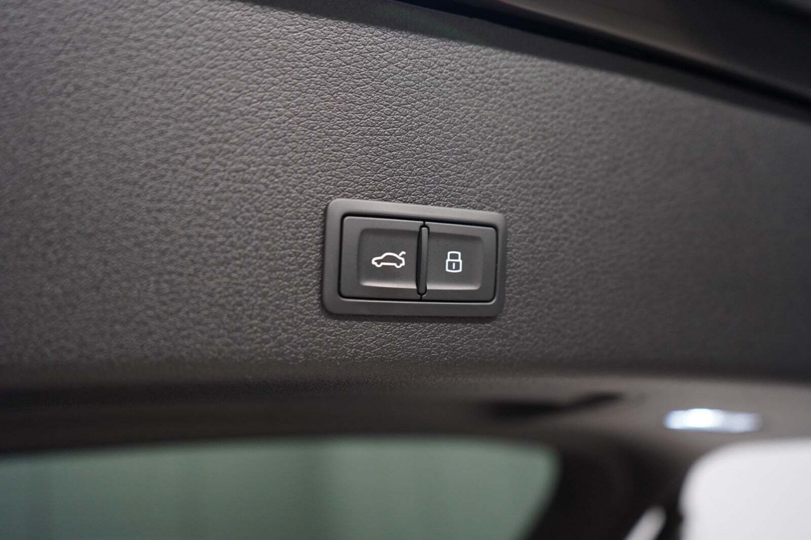 Audi e-tron S quattro