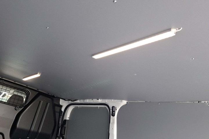 Hvid Ford Transit Custom 300 L2 fra 2024