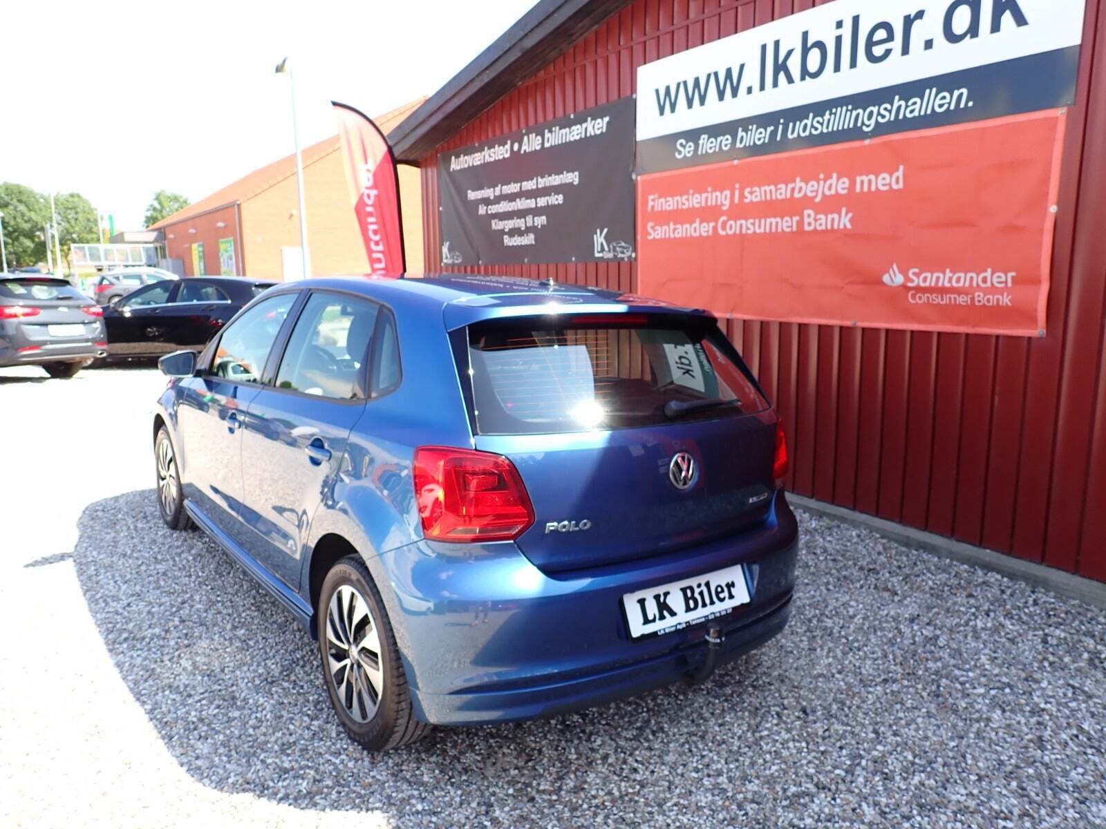 Blå VW Polo fra 2017