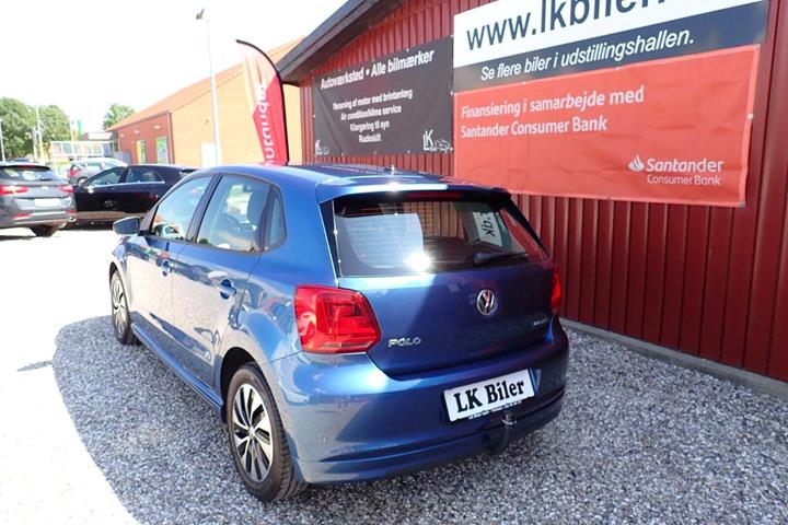 Blå VW Polo fra 2017