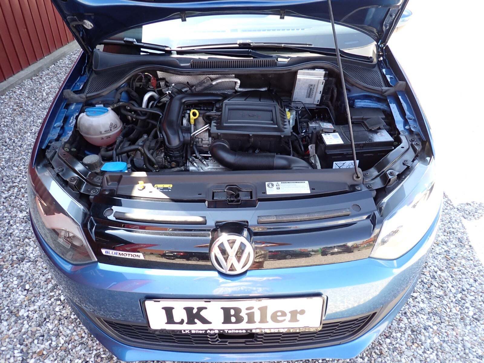 Blå VW Polo fra 2017