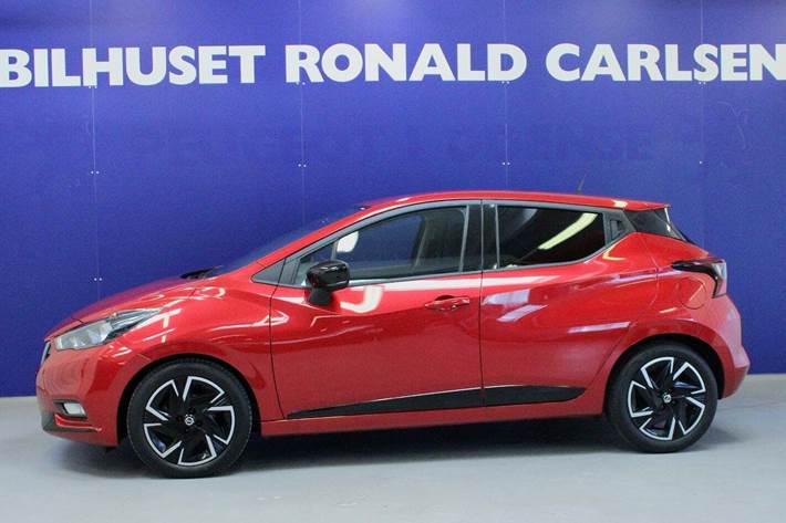 Rød Nissan Micra fra 2021