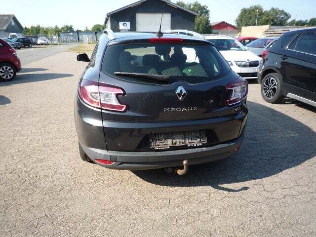 Grå Renault Megane III fra 2010