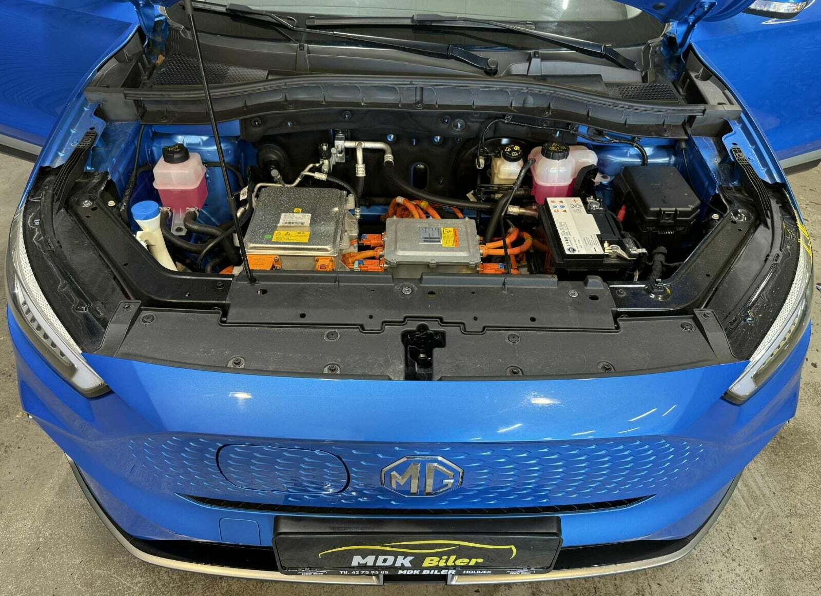 Blå MG ZS fra 2023