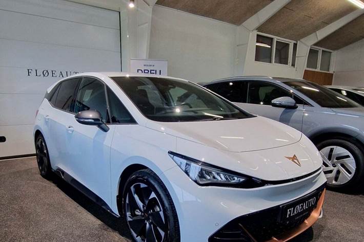 undefined Cupra Born fra 2022 set udefra