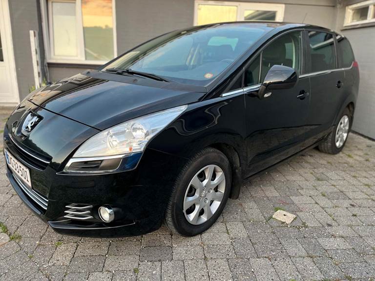 Peugeot 5008 1,6 HDi 112 Premium ESG