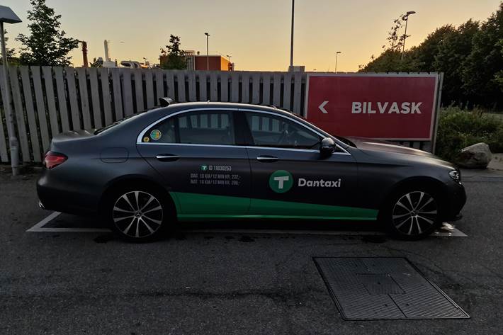 Sort Mercedes E-Klasse fra 2022