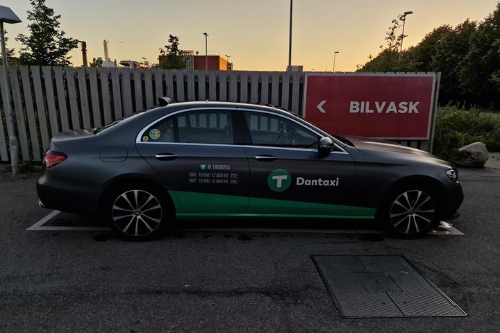 Sort Mercedes E-Klasse fra 2022