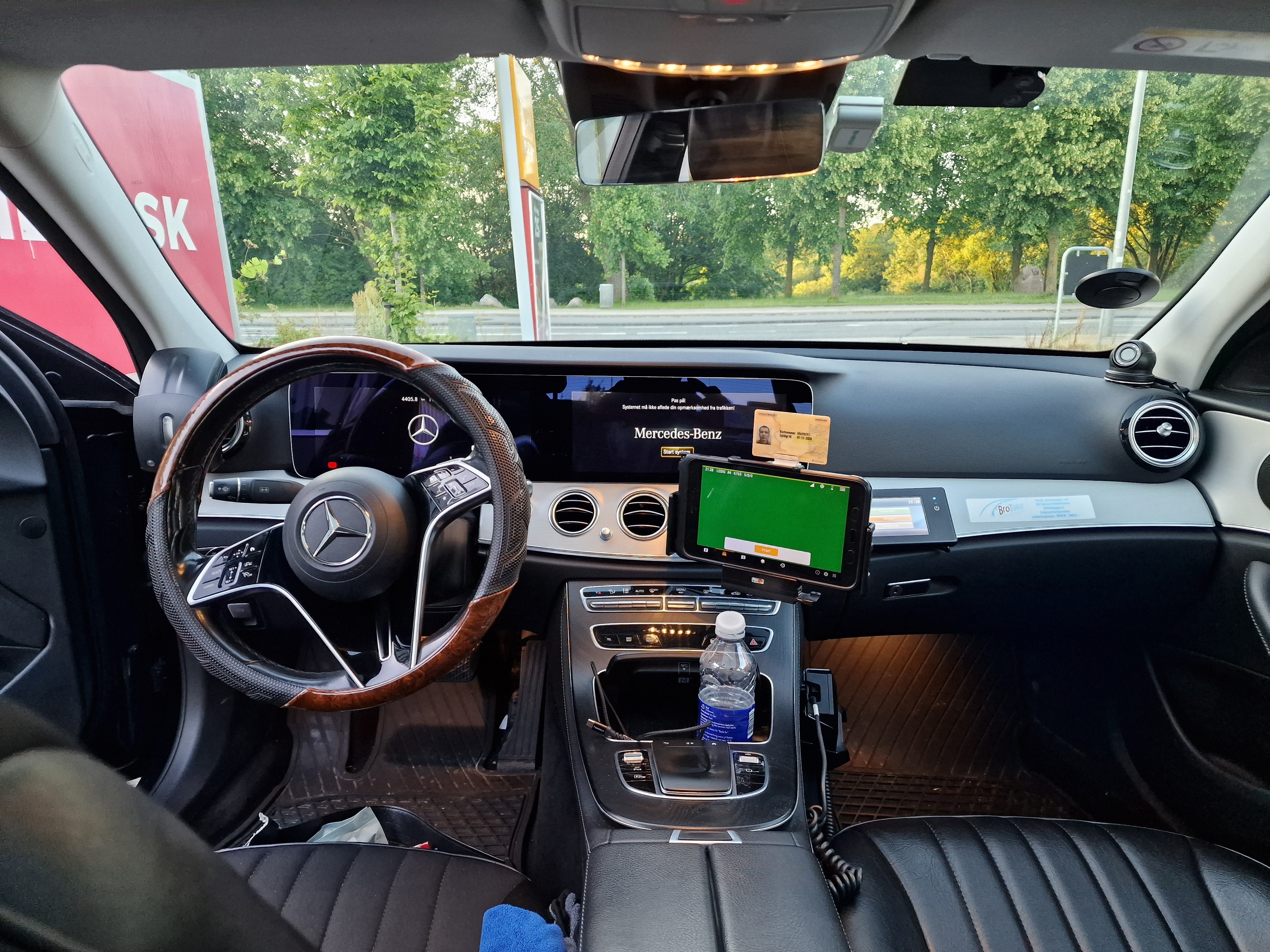 Sort Mercedes E-Klasse fra 2022