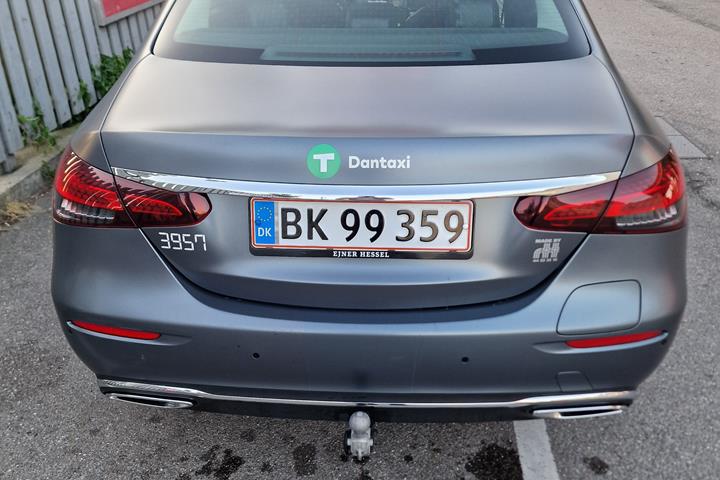 Sort Mercedes E-Klasse fra 2022