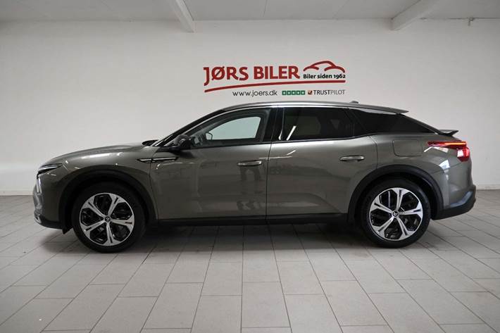 Grå Citroën C5 X fra 2022