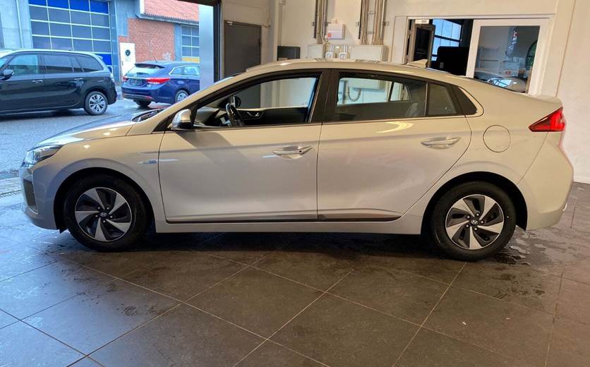 Hyundai Ioniq