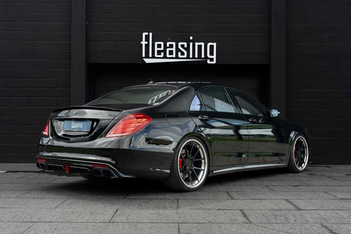 Sort Mercedes S63 fra 2015