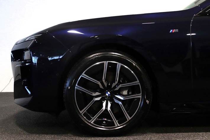 Sort BMW i7 fra 2024