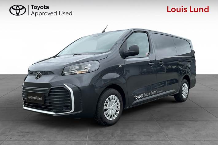 Grå Toyota ProAce fra 2024 set udefra
