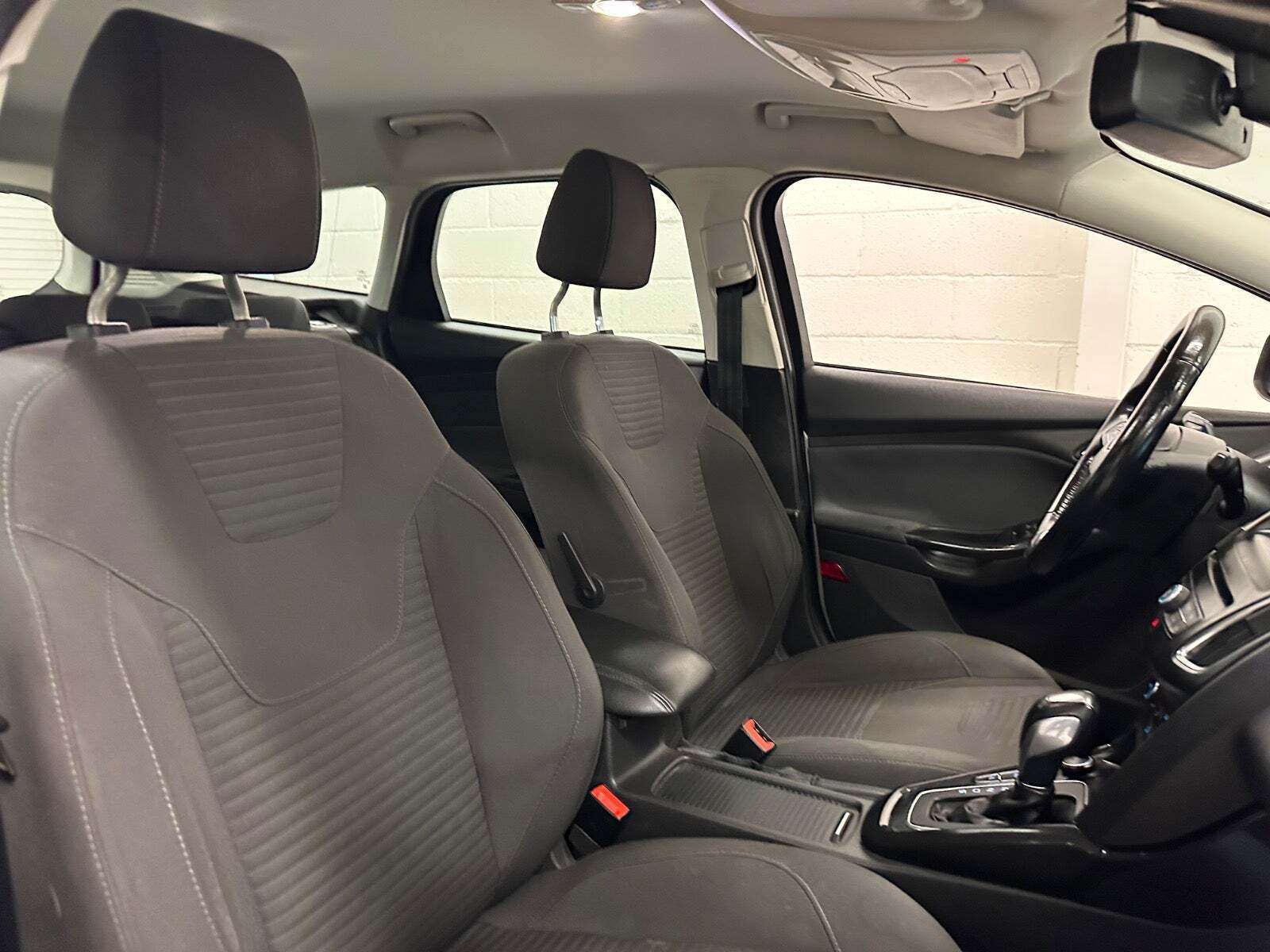 Sølv Ford Focus fra 2015