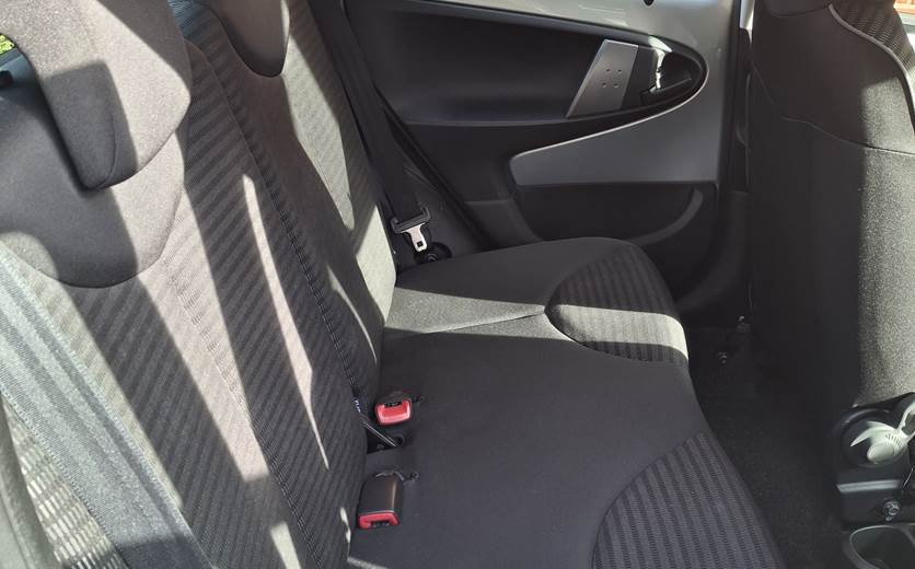 Peugeot 107 1,0 5-D