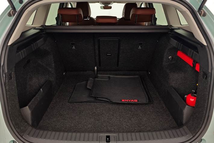 Sølv Skoda Enyaq iV fra 2021