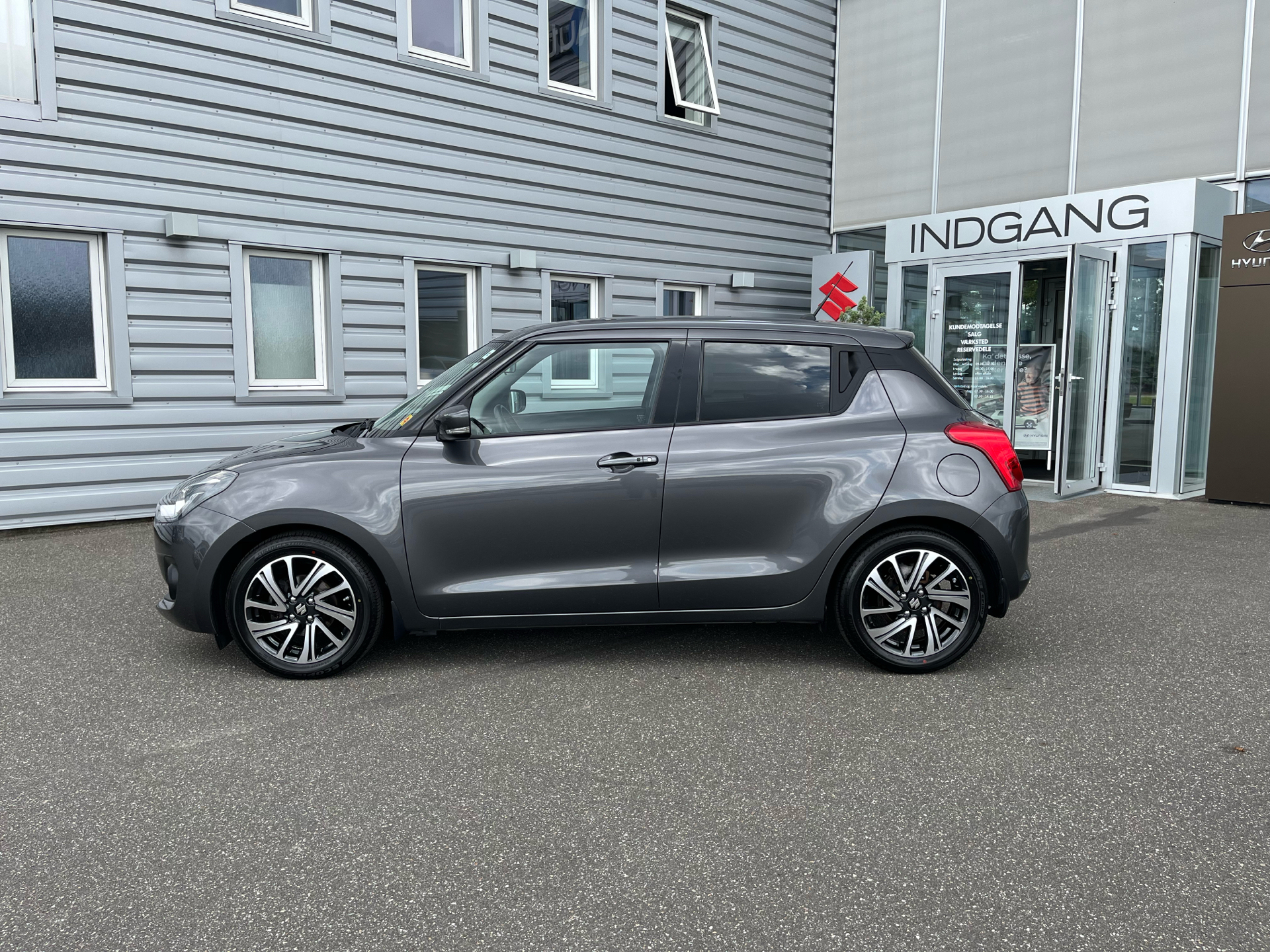 Suzuki Swift 1,0 Dualjet  Mild hybrid Exclusive Hybrid 112HK 5d