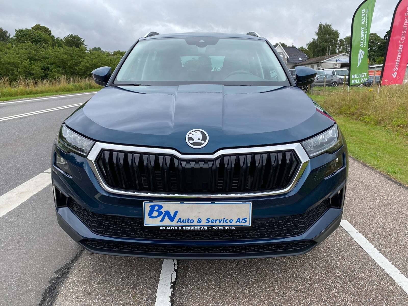 Blå Skoda Karoq fra 2022