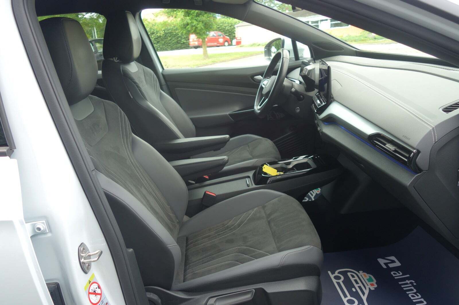 Hvid VW ID.4 fra 2023