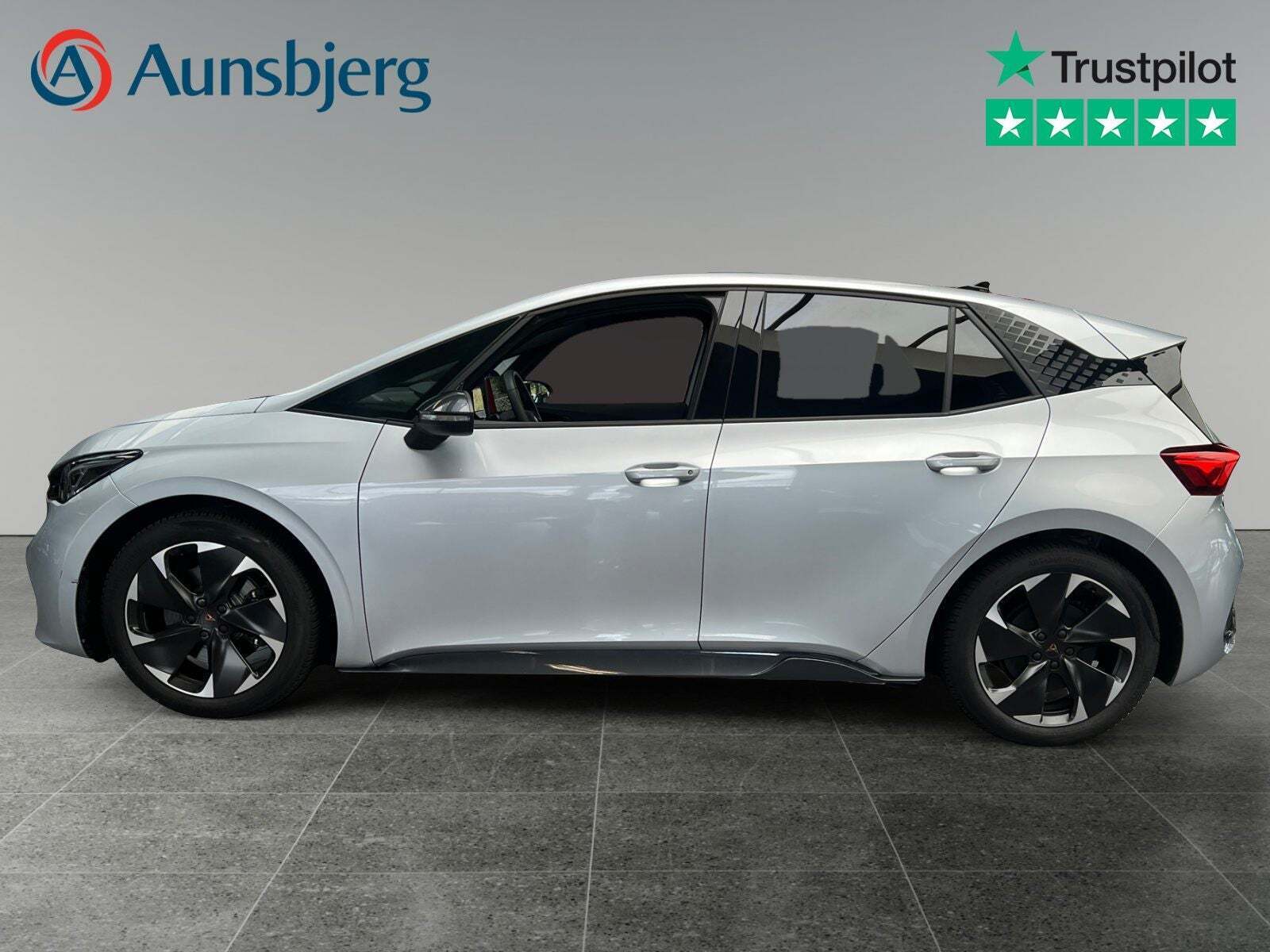 Sølv Cupra Born fra 2024