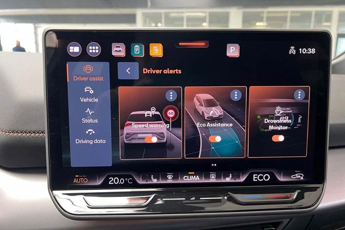 Sølv Cupra Born fra 2024