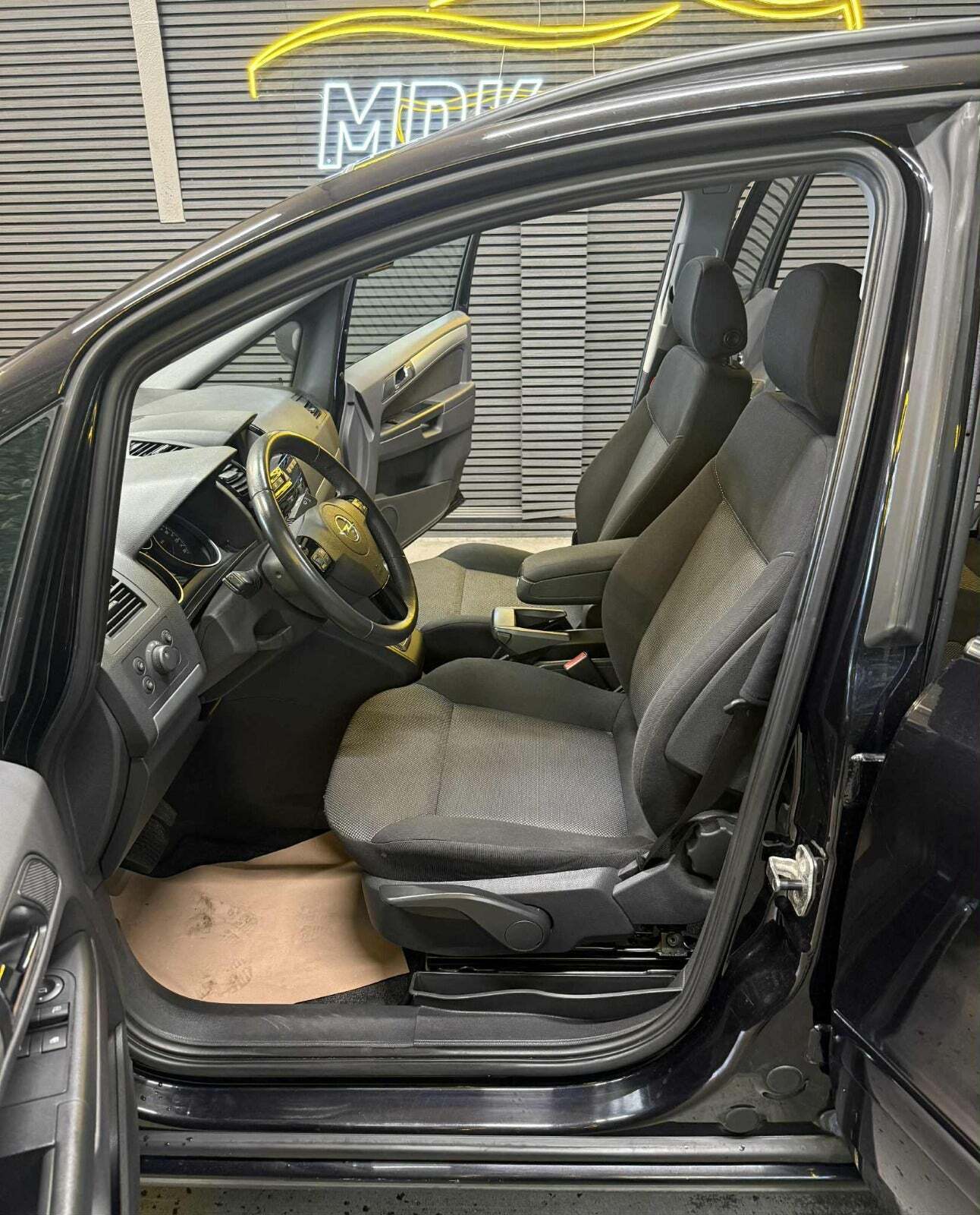 Opel Zafira 1,8 16V Enjoy aut. 7prs