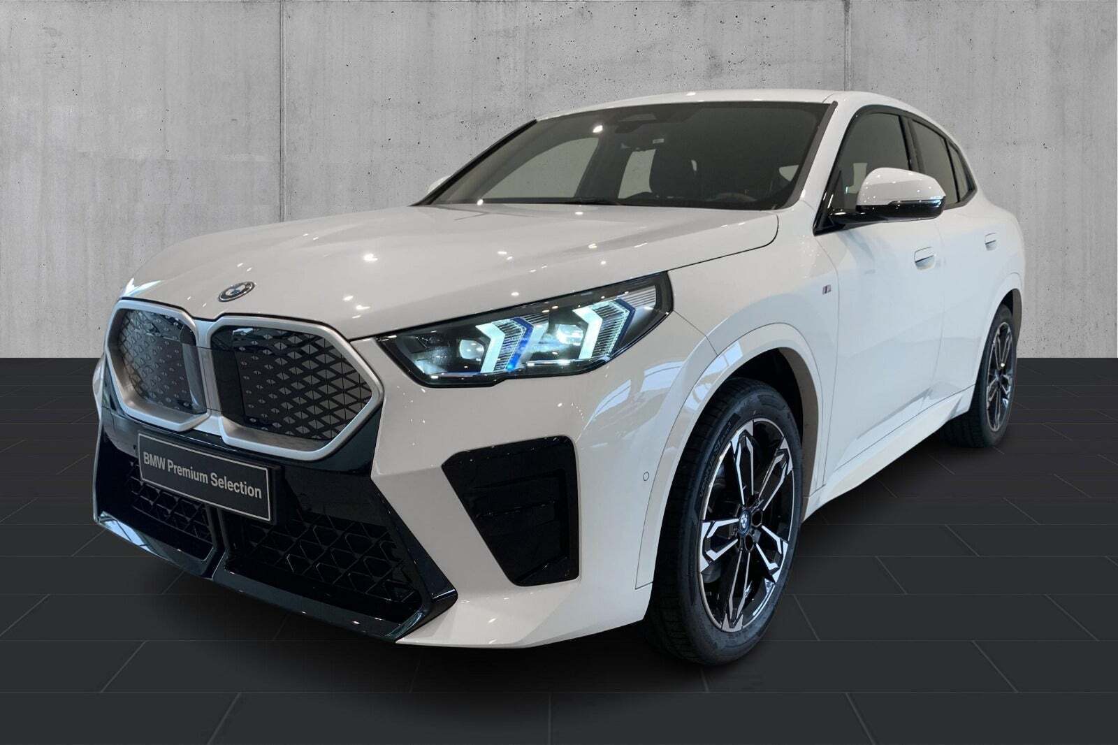 BMW iX2 xDrive30 M-Sport