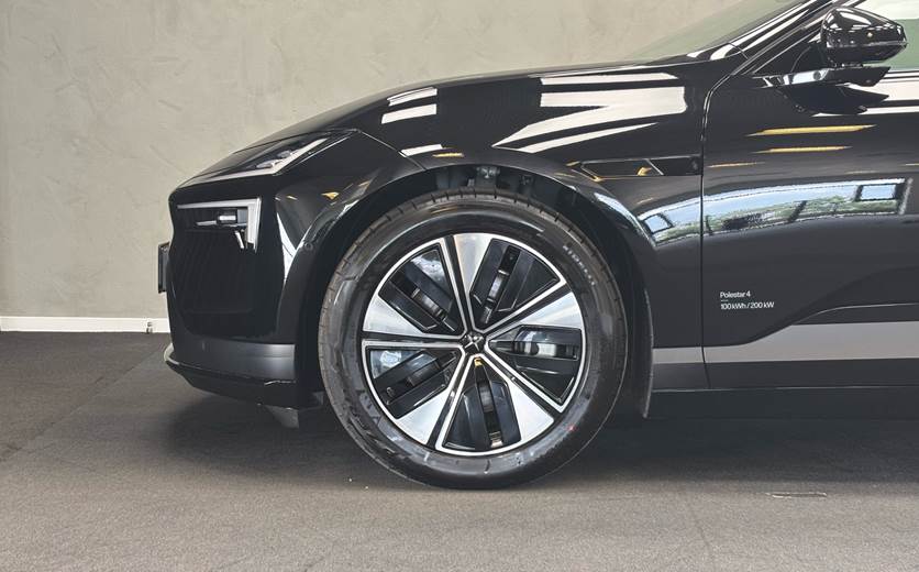 Polestar 4