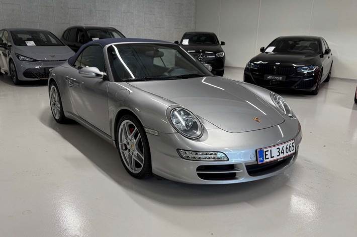 Sølv Porsche 911 Carrera S fra 2005