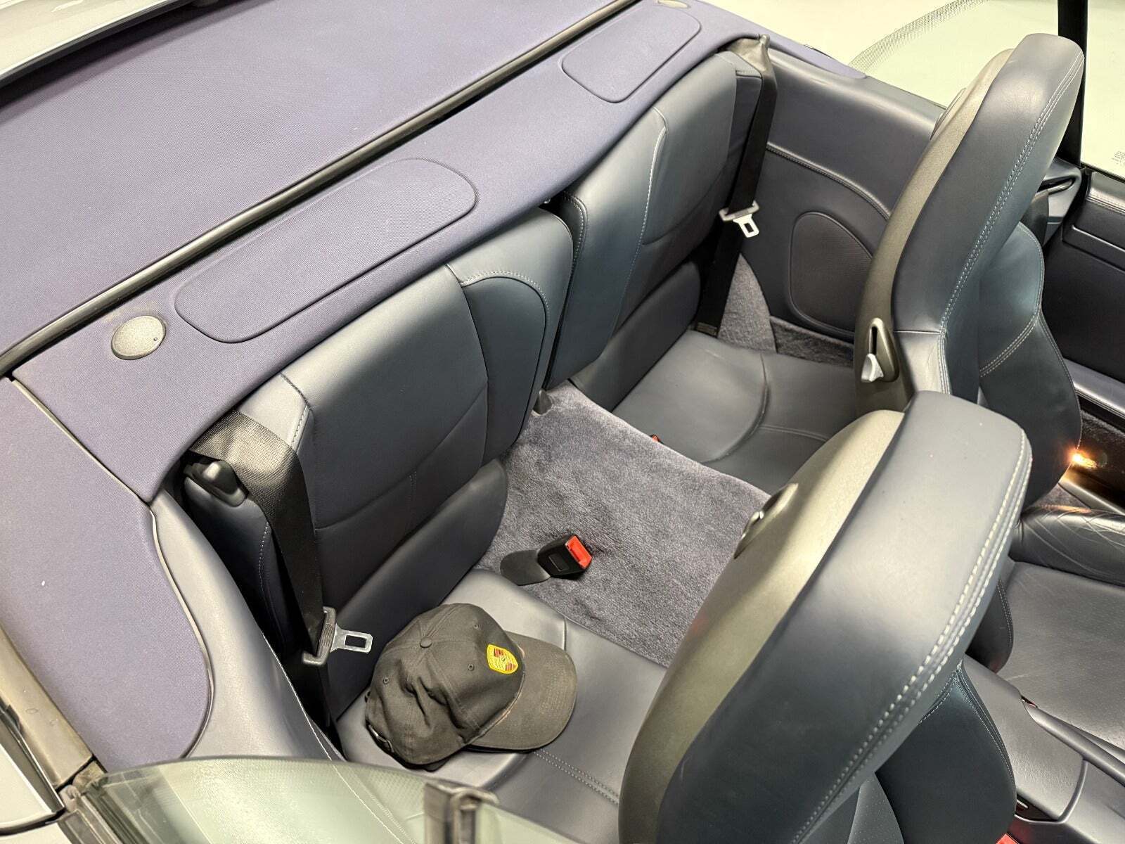 Sølv Porsche 911 Carrera S fra 2005