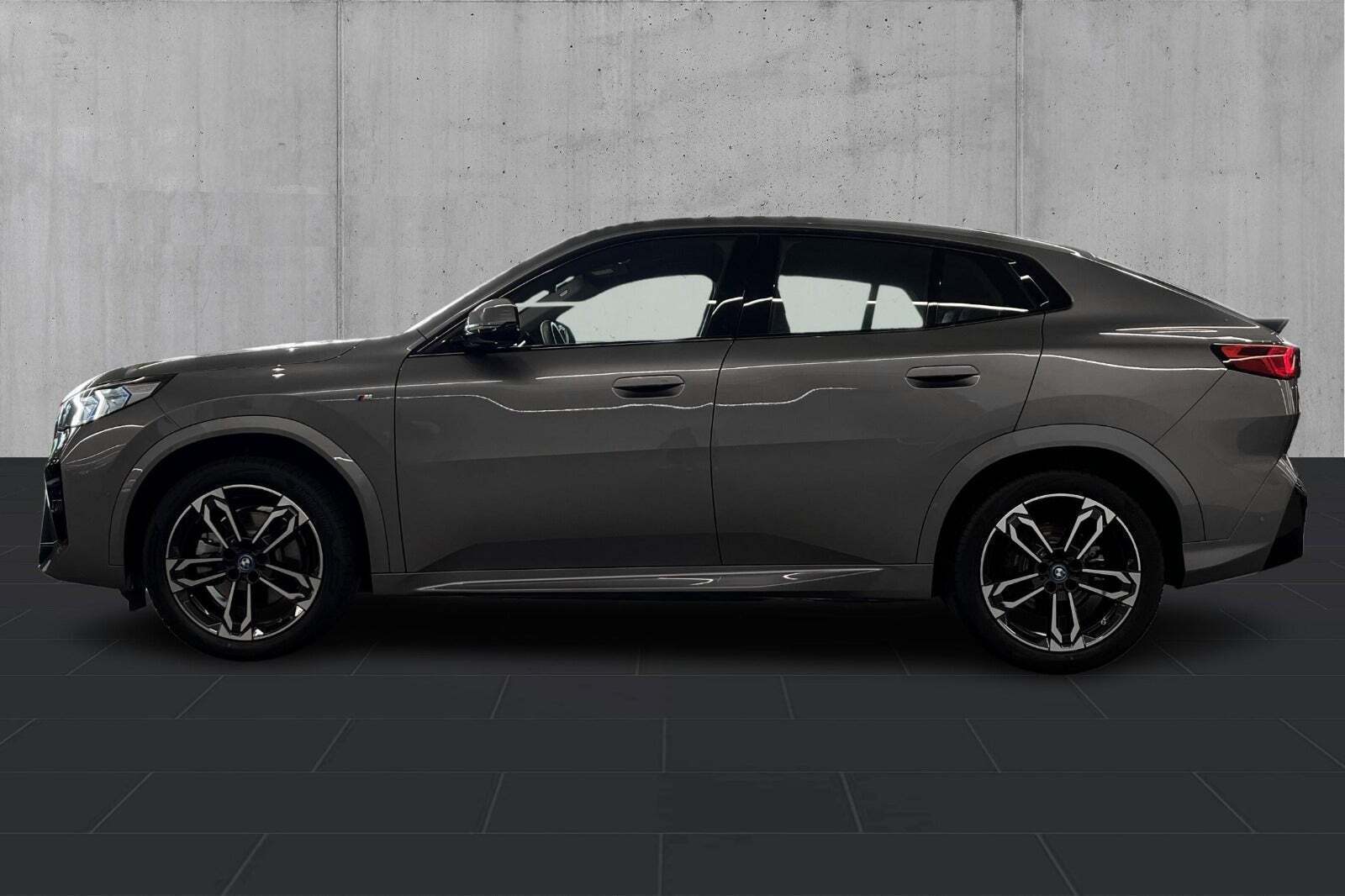 BMW iX2 xDrive30 M-Sport