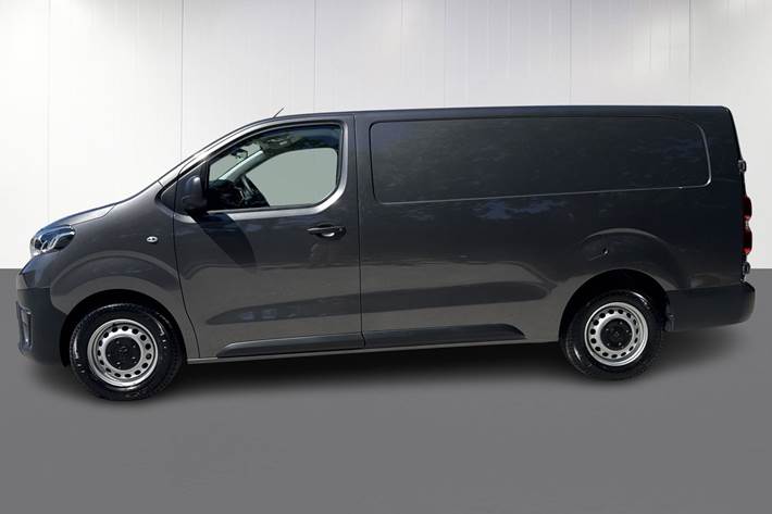 Grå Toyota ProAce fra 2025