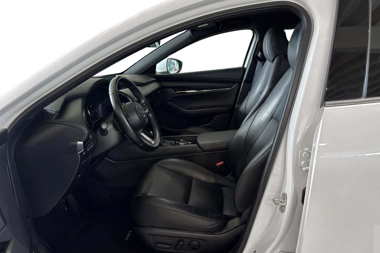 Mazda 3 2,0 e-SkyActiv-G 150 Cosmo aut.