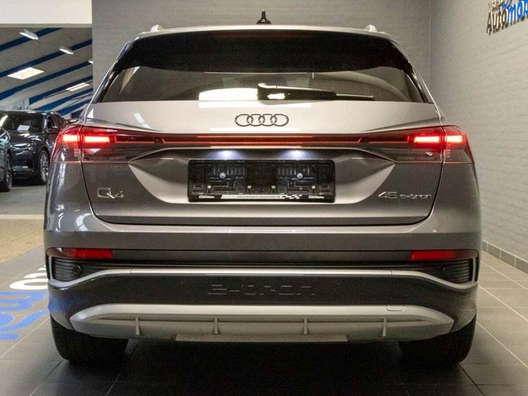 Audi Q4 e-tron 45 S-line