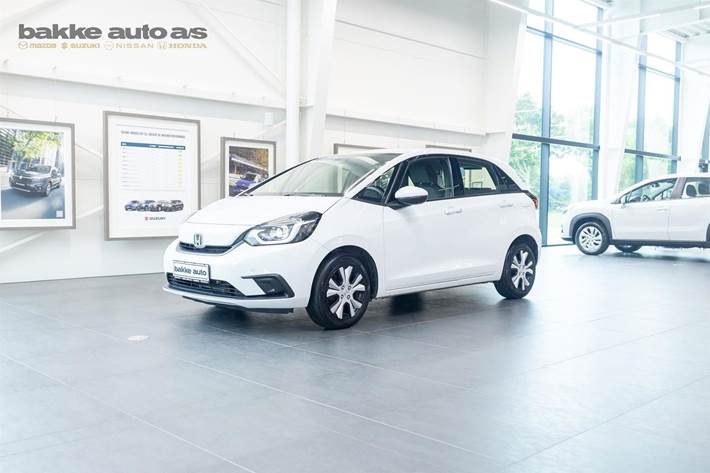 Hvid Honda Jazz fra 2023 set udefra