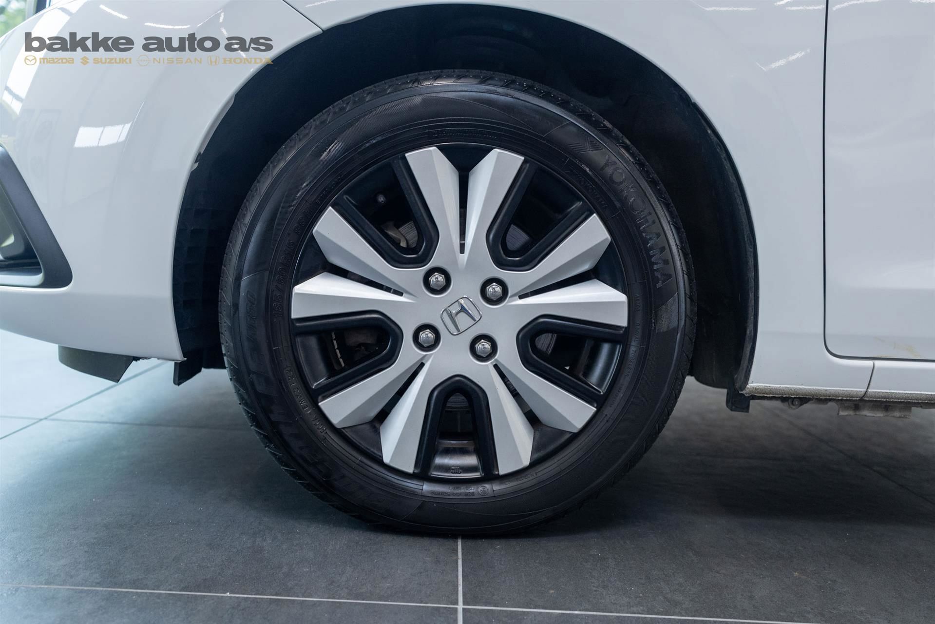 Honda Jazz 1,5 i-MMD  Hybrid Elegance E-CVT 109HK 5d 7g Aut.