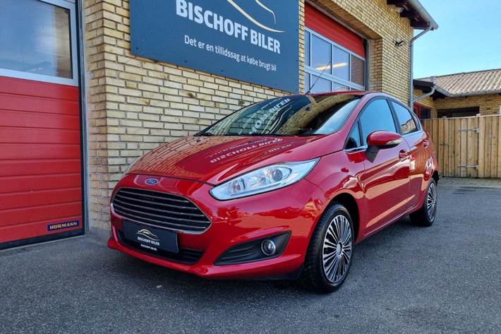 undefined Ford Fiesta fra 2016 set udefra