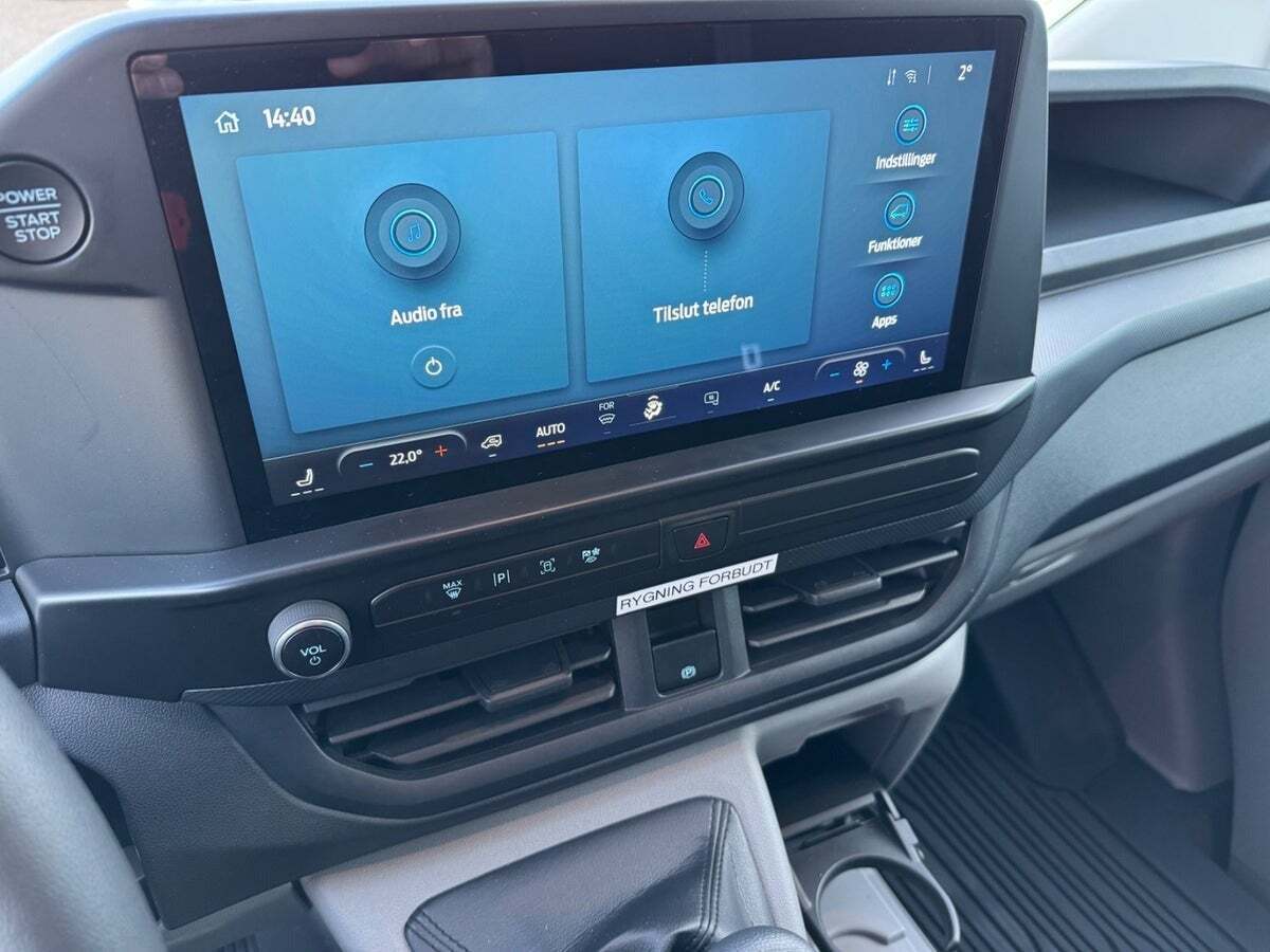 Hvid Ford Transit Custom 300L fra 2024