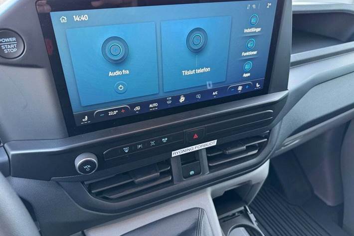 Hvid Ford Transit Custom 300L fra 2024